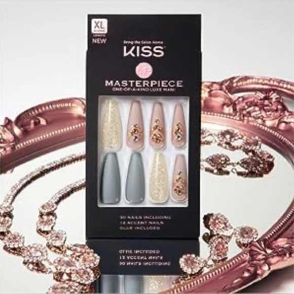 🎉HP🎉KISS Masterpiece Autumn’s “Extravagance” 3D Jeweled Glam Nail Kit - Picture 4 of 6